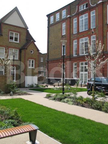 			New Instruction , 1 Bedroom, 1 bath, 1 reception Apartment			 Batchelor Street , ANGEL